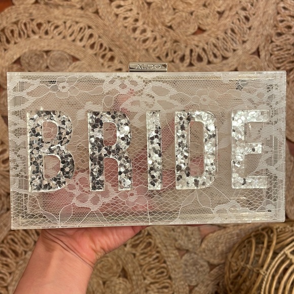 Bride clutch purse by Aldo - Picture 6 of 6